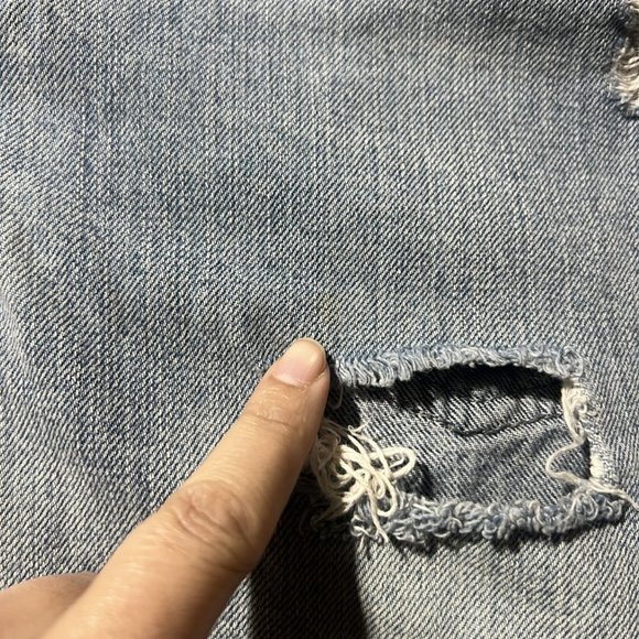 Forever 21 Los Angeles Women's Blue Distressed Ripped Mid-Rise Denim Jeans 26 - Picture 6 of 6